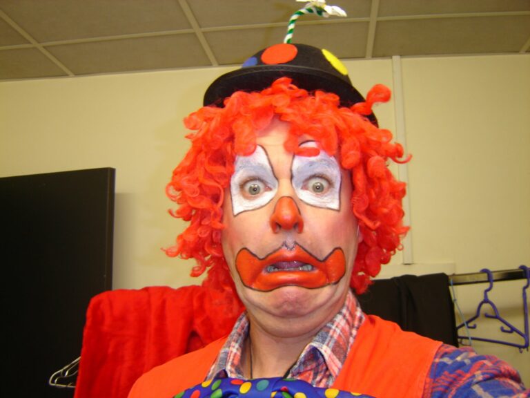 Lunel Actu : Gilles Bonnière Soto, de la scène à “L’aventure enchantée” au parc Hugo